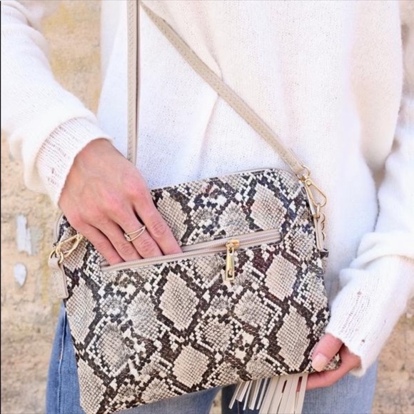 Carol Clutch-Crossbody, Side Tassel Snake Brown - Picture 3 of 5